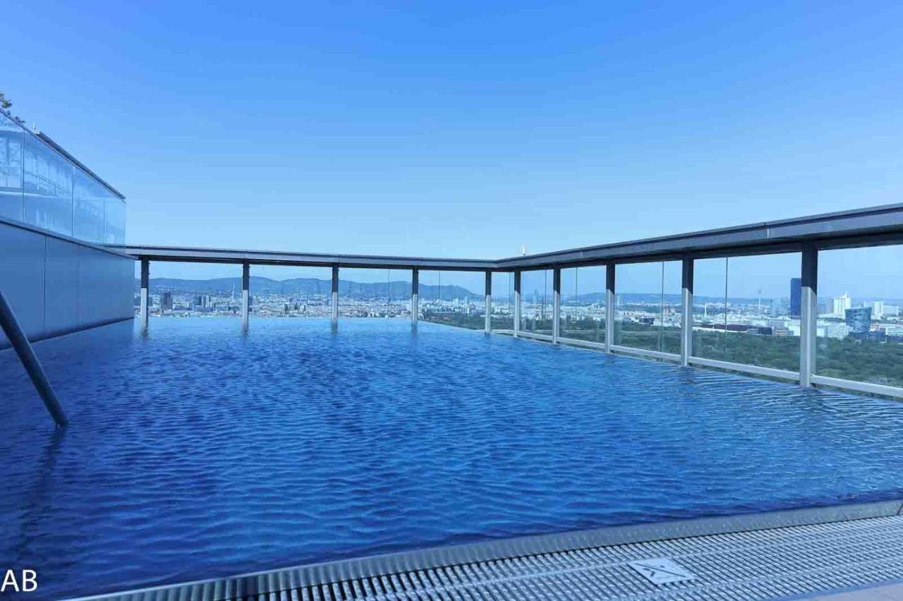 Superior Apartment & Rooftop Pool Vienna Exterior photo